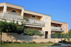 Appartement les Pins Bleus A8